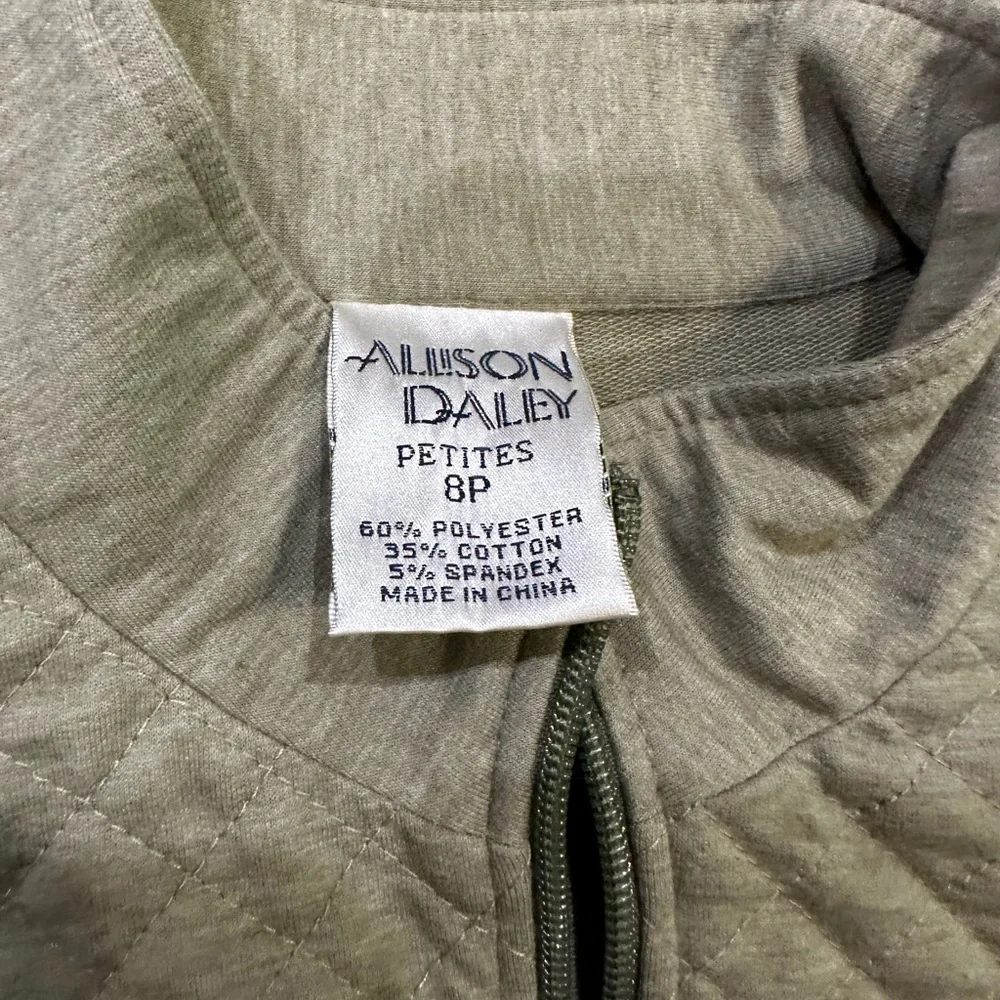 Allison Daley petites size 8P green zip jacket with quilted detail - Picture 3 of 6